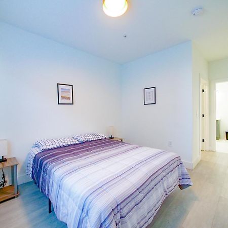 New Modern Serenity- 2Br Retreat Near New York City Bayonne Bagian luar foto