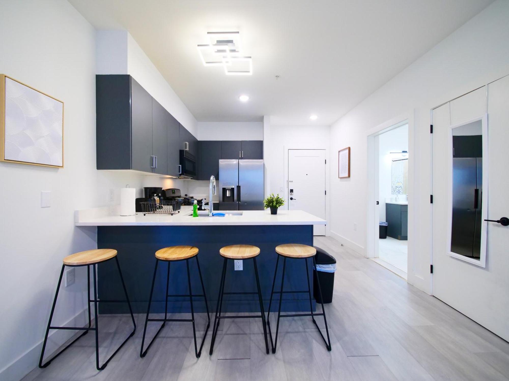 New Modern Serenity- 2Br Retreat Near New York City Bayonne Bagian luar foto