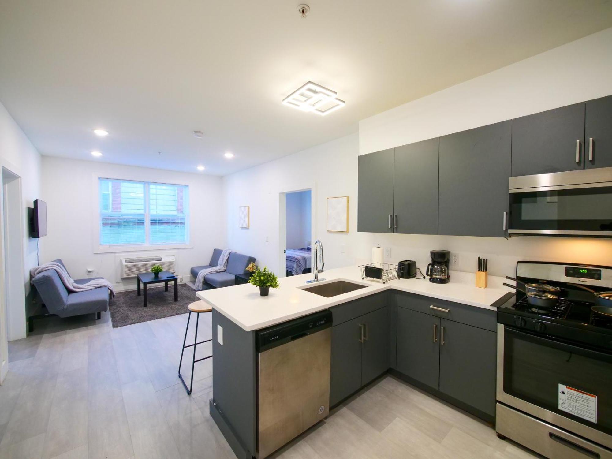 New Modern Serenity- 2Br Retreat Near New York City Bayonne Bagian luar foto