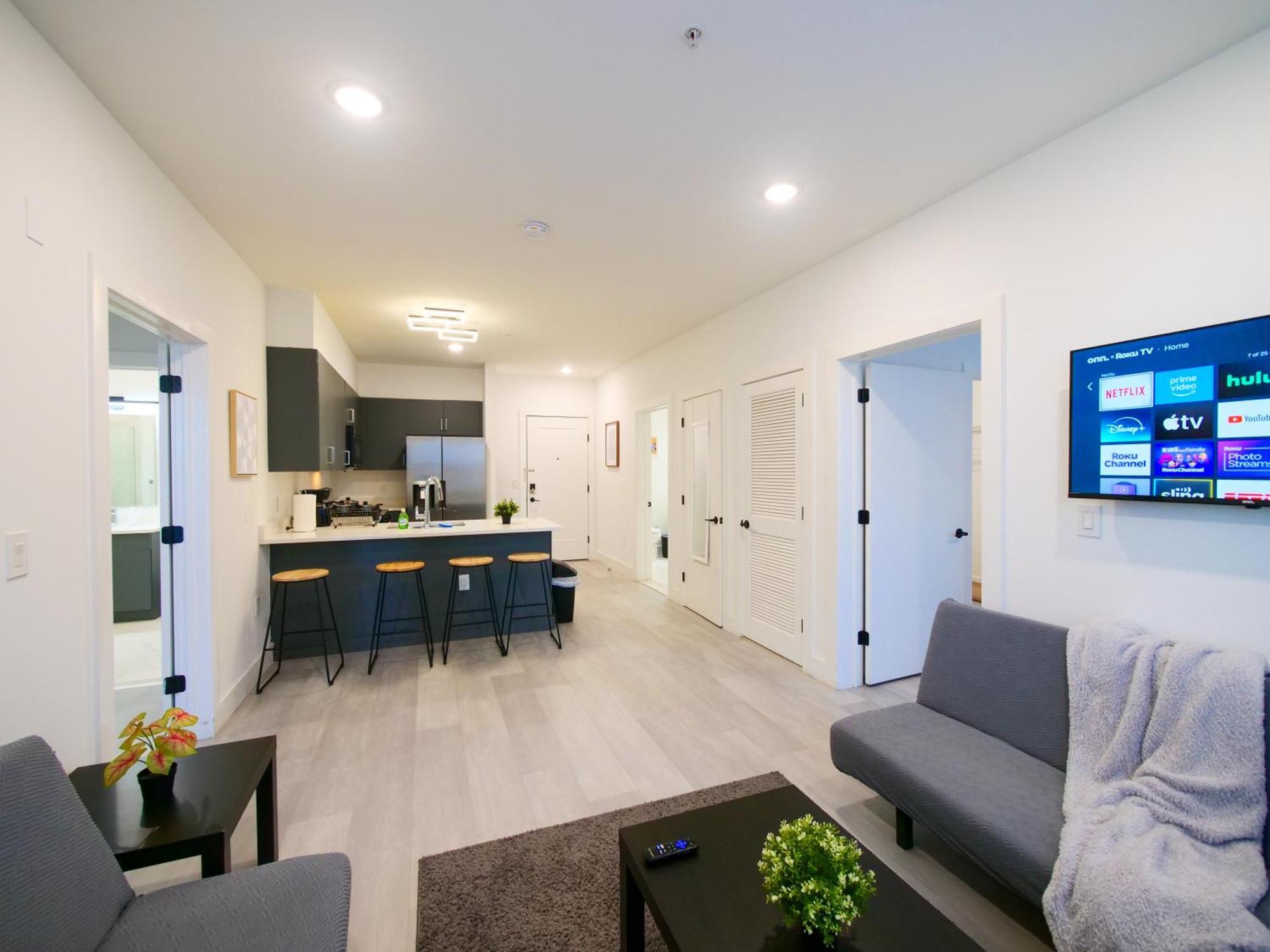 New Modern Serenity- 2Br Retreat Near New York City Bayonne Bagian luar foto