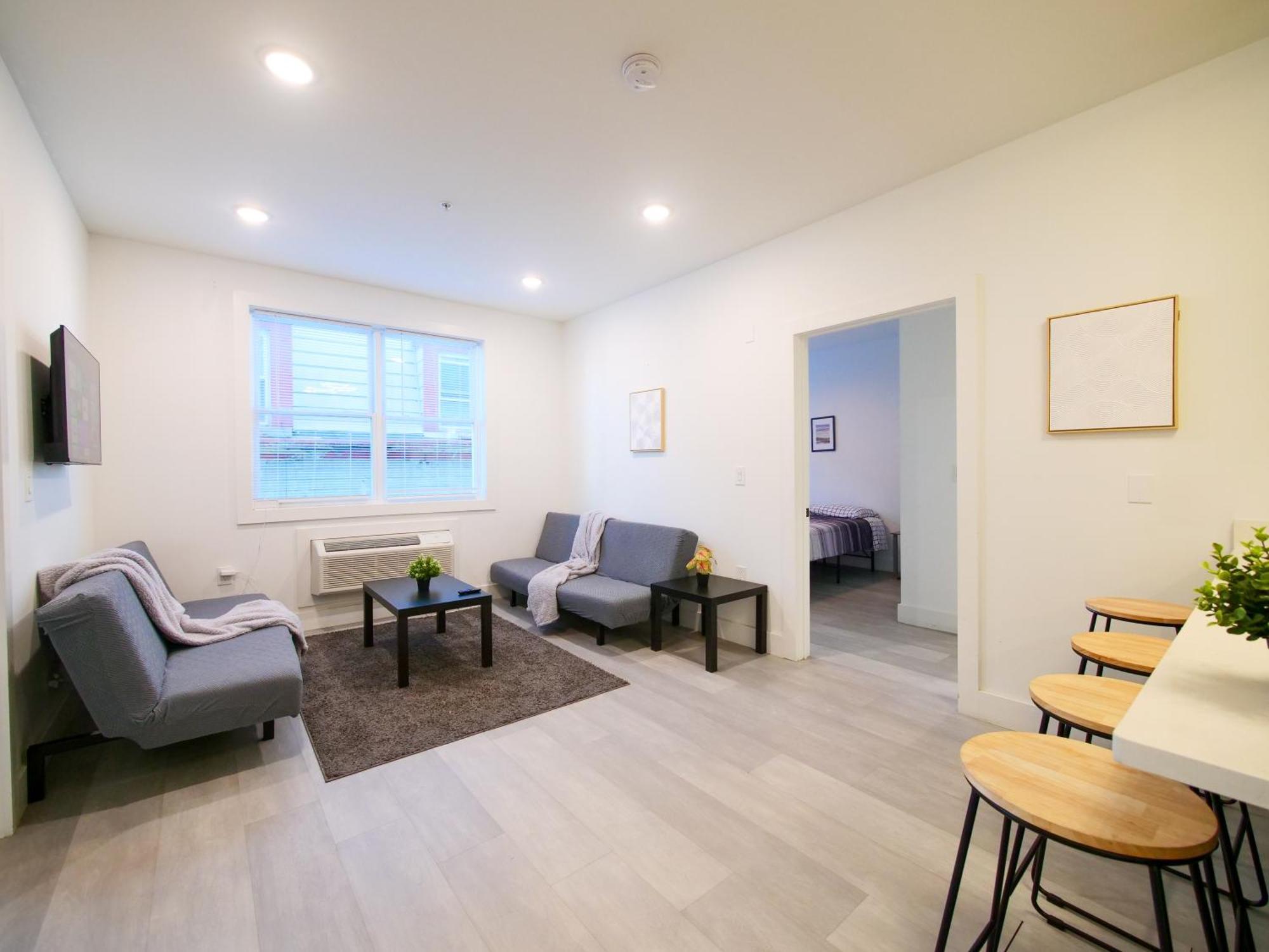 New Modern Serenity- 2Br Retreat Near New York City Bayonne Bagian luar foto